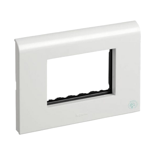 Legrand Myrius 3M White Plate With Frame, 6732 13